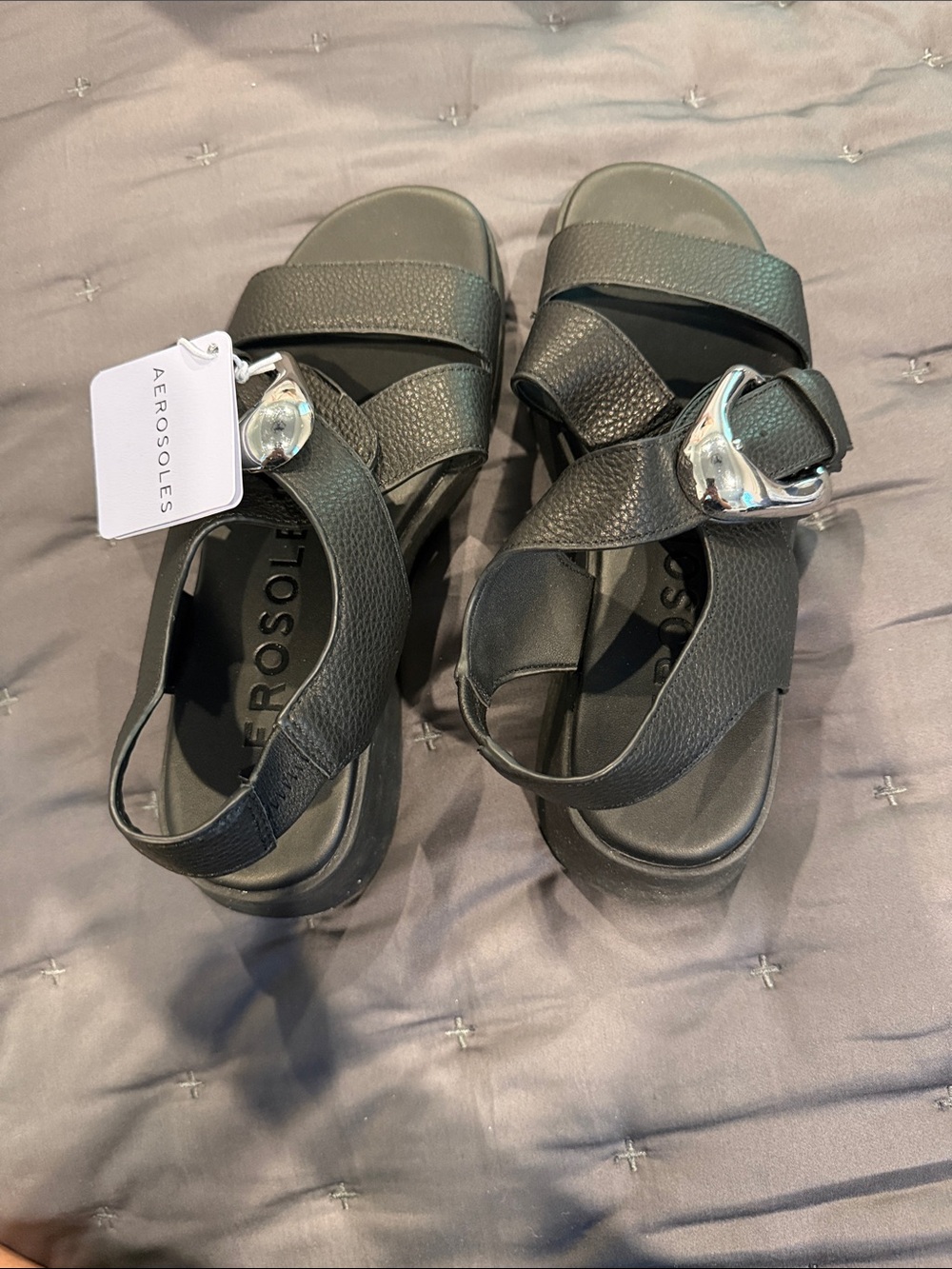NWT AEROSOLES Black Crisscross Leather Sandals with Silver Buckle Sz 7